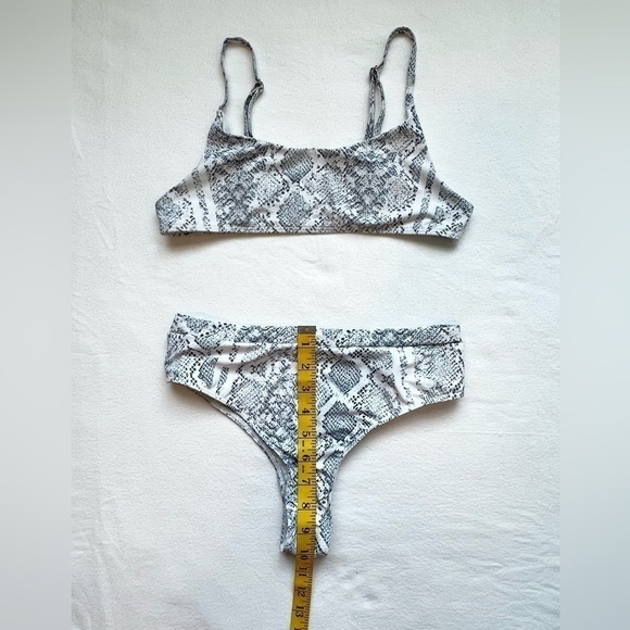 SHEIN blue and white snake print two piece swimsuit size S - Picture 6 of 10